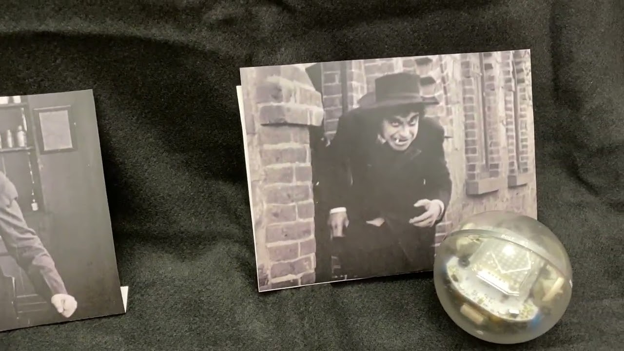 Brief story of Dr Jeckyll and Mr Hyde - for the purposes of the Sphero&reg; Halloween coding activity