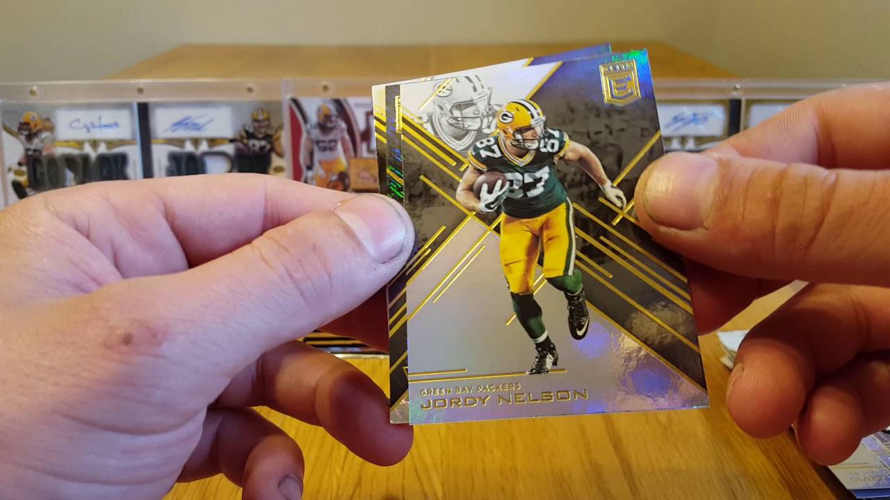 2016 Panini-Donruss Elite Football Hobby Box. 2 Hits per Box. Huge auto Pull