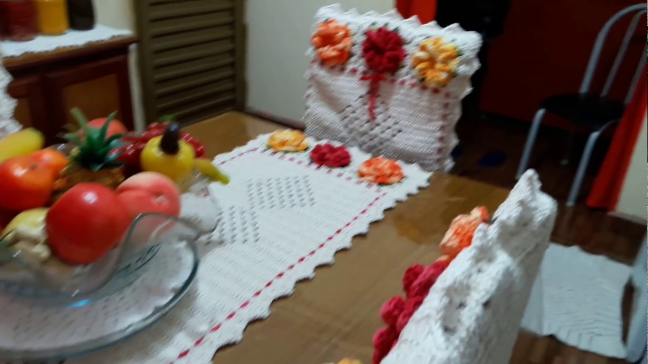 JOGO CAMINHO DE MESA E ENCOSTOS PARA CADEIRAS EM CROCHÊ COMPLETO