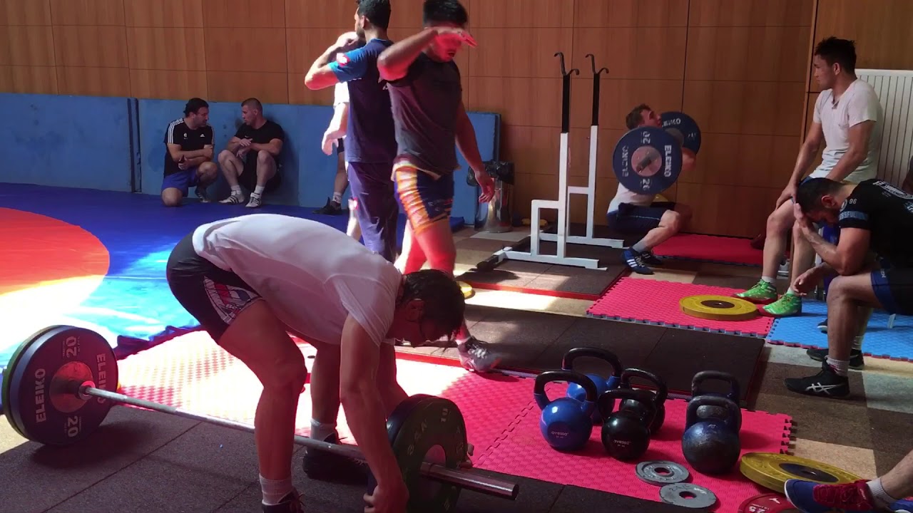 Türkiye Güreş Milli Takımı ve Beş Ülkenin Eşlik Ettiği Antrenman görüntüleri