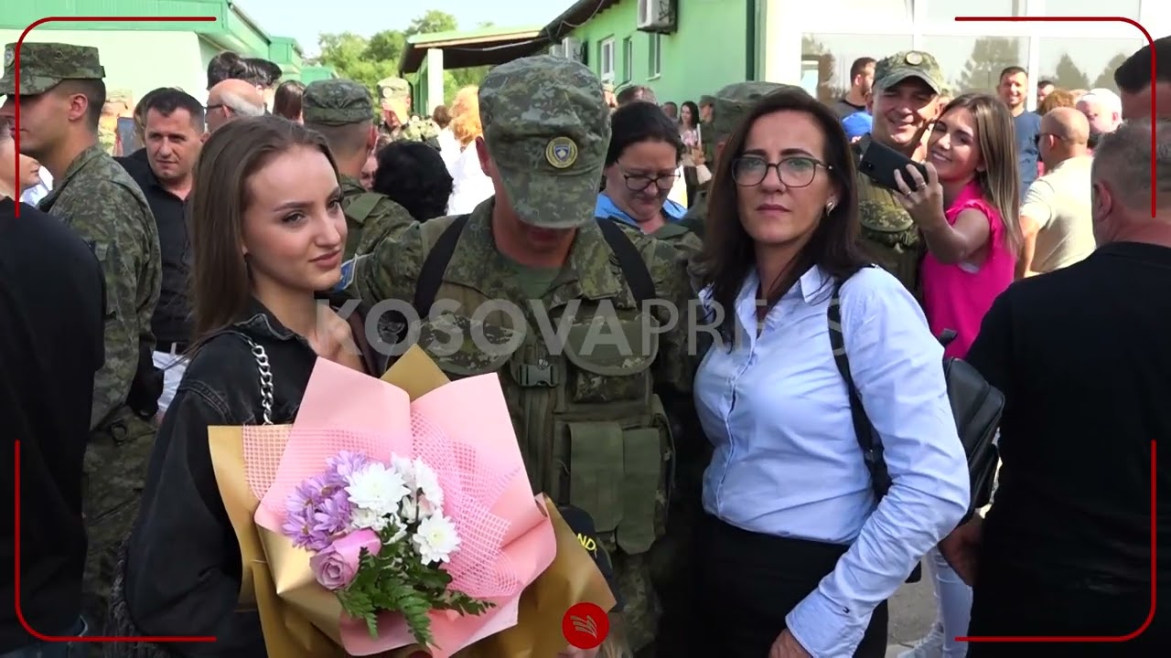 Diplomimi i ushtarëve të rinj... Lot, gëzim dhe krenari 👇
