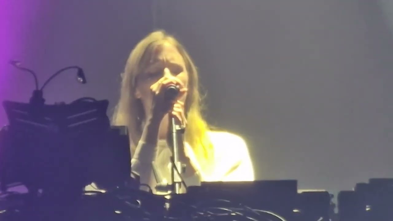 Röyksopp Feat. Susanne Sundfør - Stay Awhile (Live at True Electric Tour, Hamar 27.10.2023)