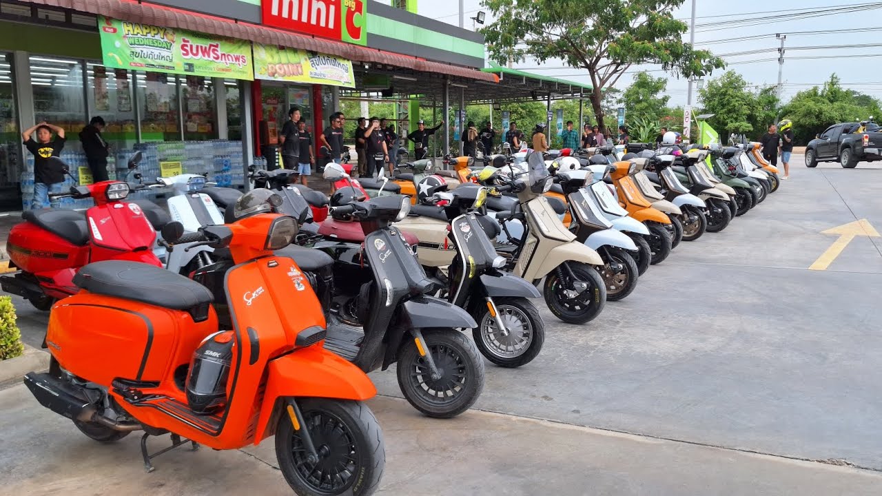 LAMBRETTA. Meeting.                  #BANGLI LAM.  #GLAM.  #7Featuring.