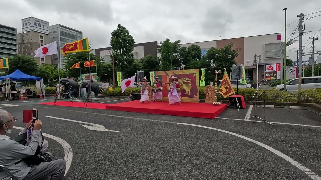 Sri Lankan Traditional Kandyan Dance performed At Kamagaya Chiba Prefecture Japan スリランカのキャンディアンダンス