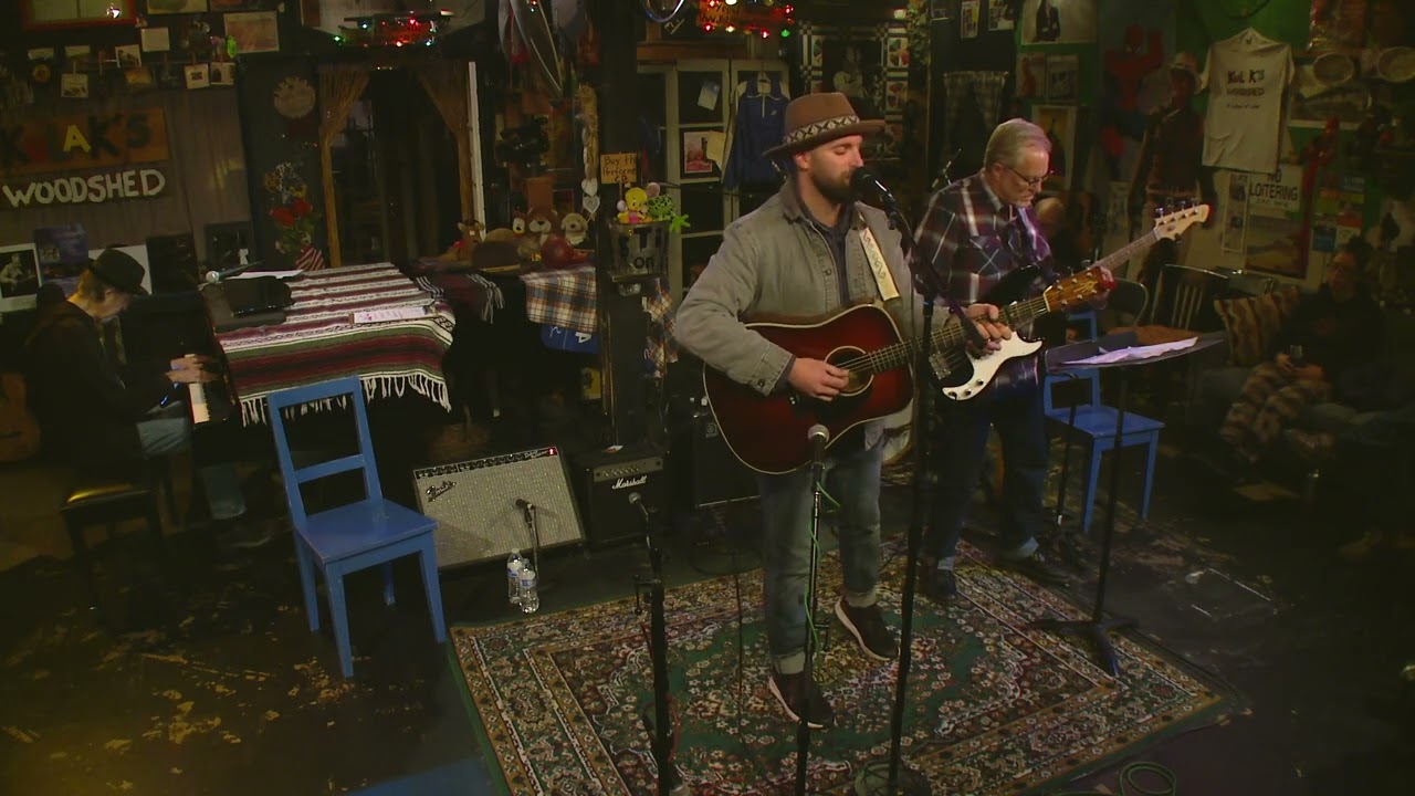 Andy Kahn | “Better Days” (Live at Kulak’s Woodshed)