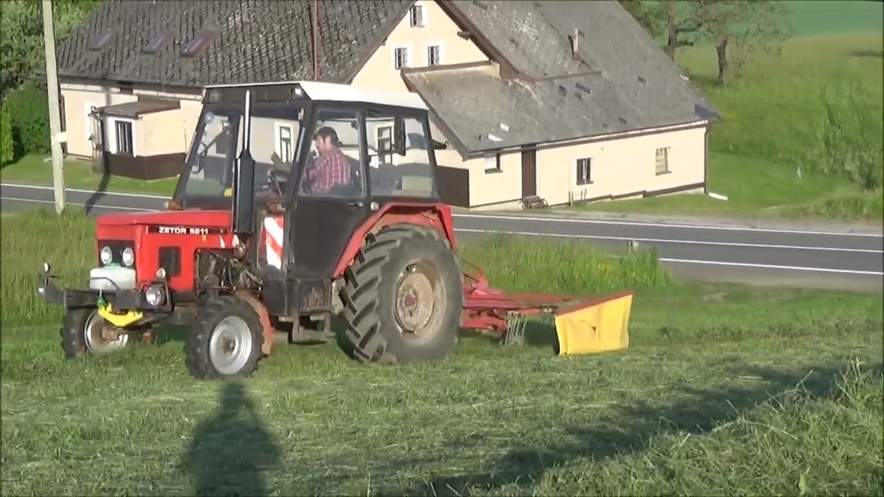 Zetor 5211 seno a senáž 2023
