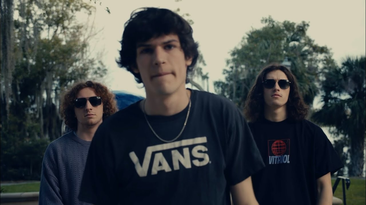 Walking Blue - Bodies [OFFICIAL MUSIC VIDEO]