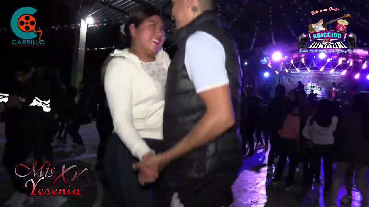 ASI BAILA LA GENTE DE HUEYACTETL,CON EL GPO ADICCIÓN MUSICAL