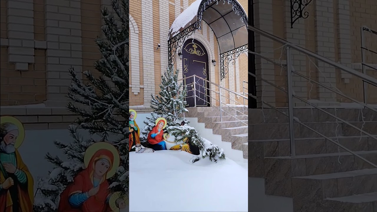 Впервые.. It's the first time he's going to church, God bless him! 