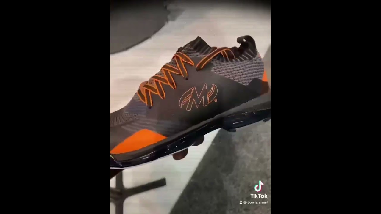 Motiv Bowling Shoes are 🔥🔥🔥#bowling #bowlersmart