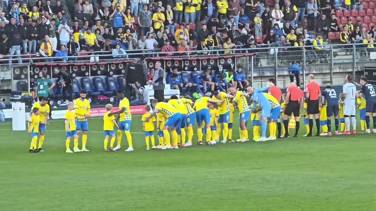 Eintracht Braunschweig  - SC Paderborn 04.04.25 alle Videos 💙💛