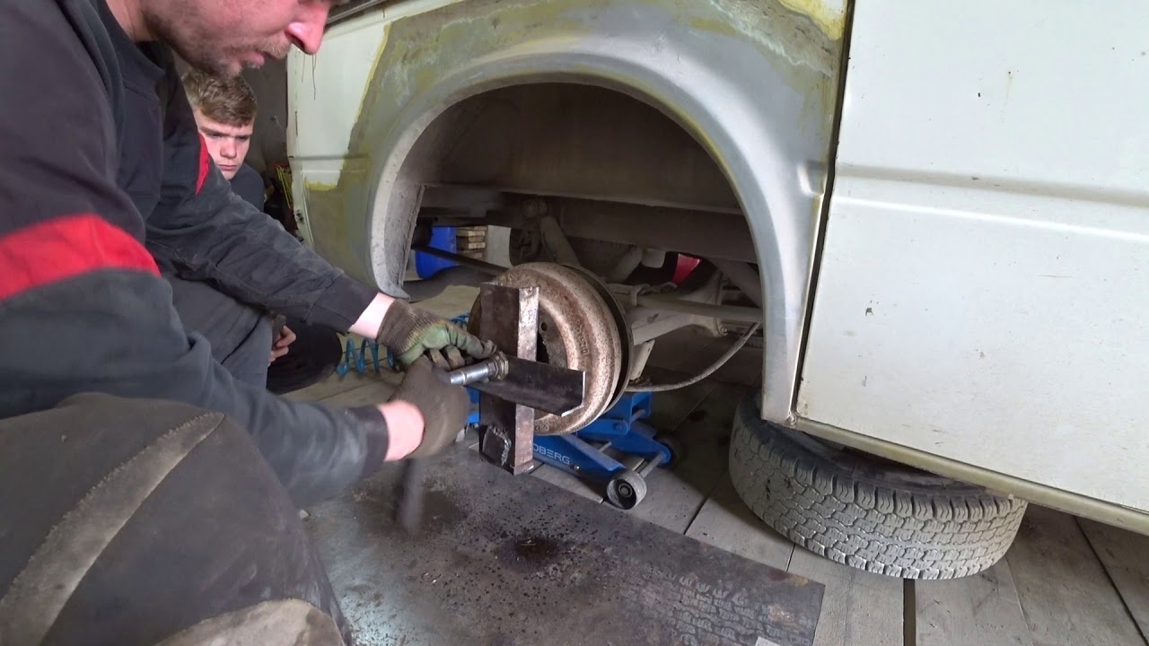 Как легко снять полуось на Ford Transit