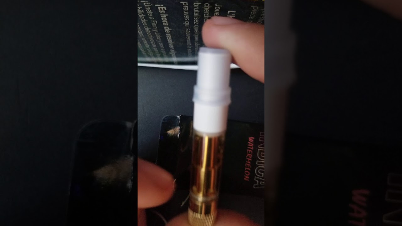 ASMR &bull; tapping & scratching my wax pen