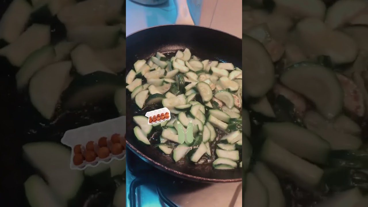 #simplefoodrecipe #courgettevegetables#scrambledeggs #healthyfoodstoeat #🍽️🥣🍳