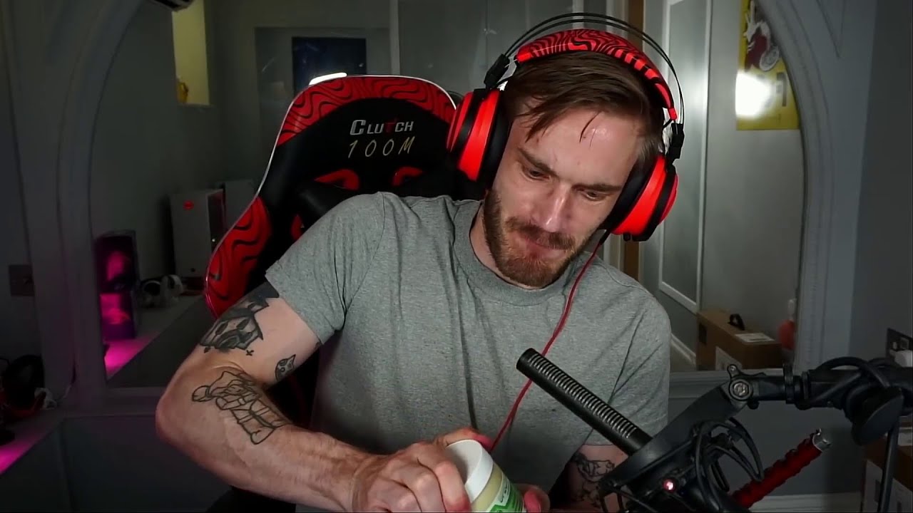 PewDiePie против Marzia's Jar
