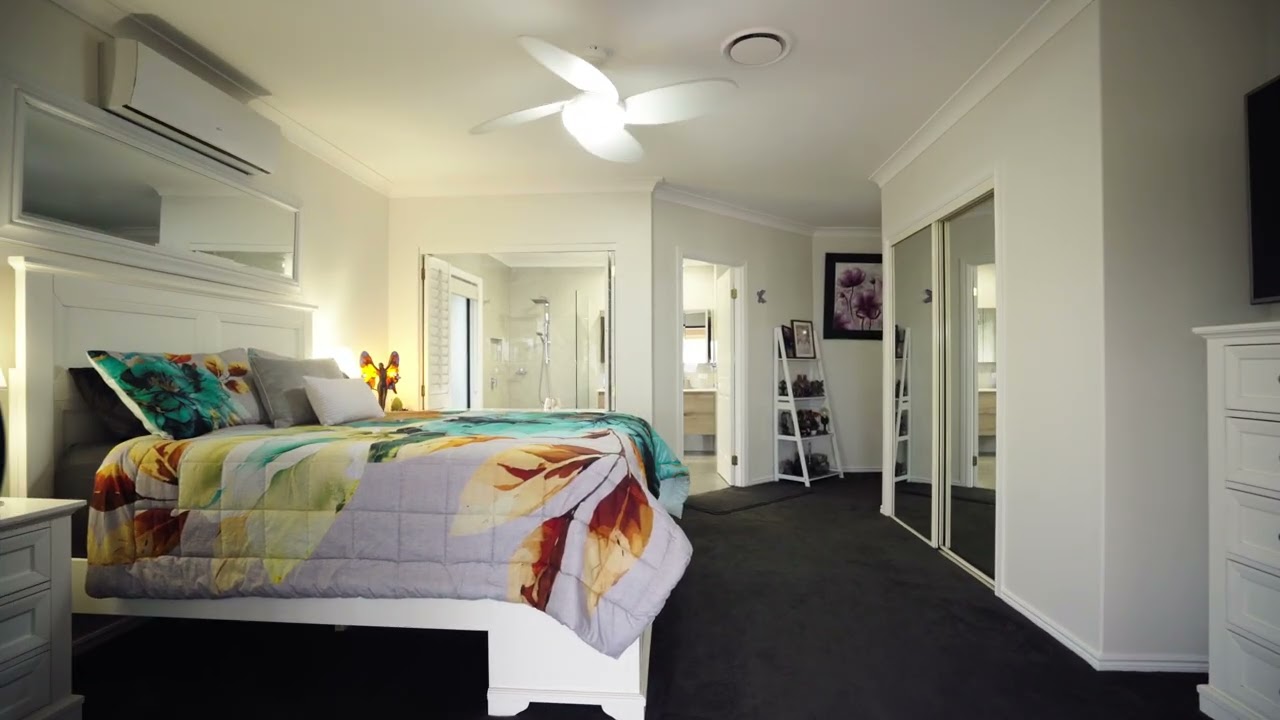 77 Highvale Dr, Helensvale QLD 4212, Australia
