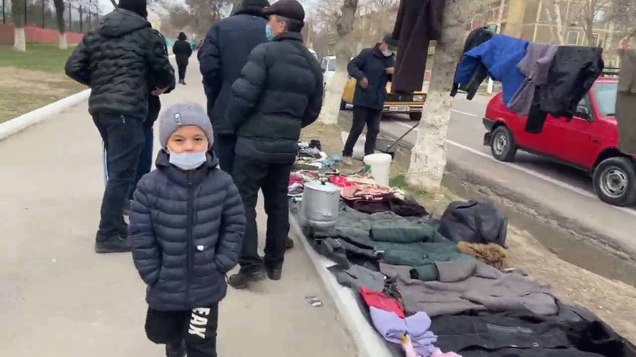 Узбекистан , Алмалык ( большой базар барахолка)
