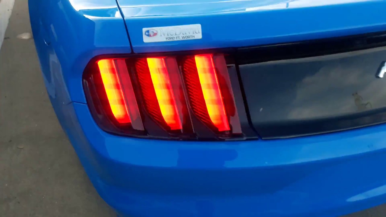 2017 Ford Mustang V6 start up engine and full tour