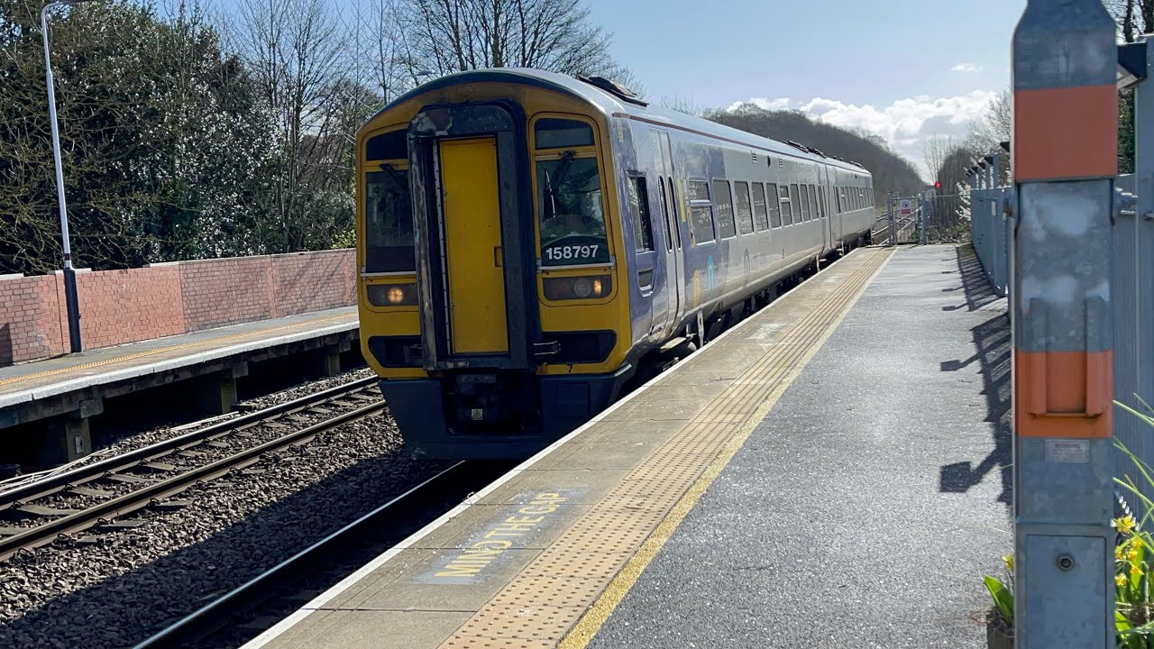 Northern trains 158797 1L52 Lincoln to Leeds calls at platform 2 10;45 Lea Road 14/3/2026