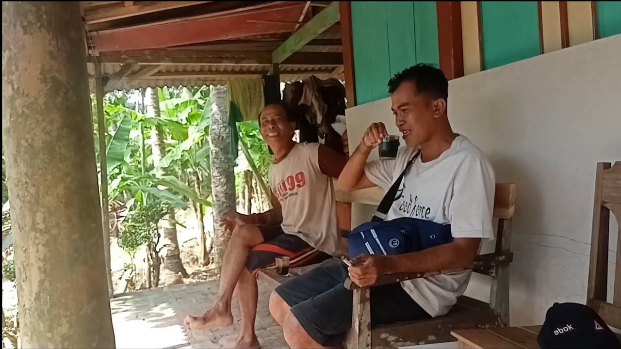 Pagi hariku di rumah pak tuwuh,suku Jawa yang hidup di desa pedalaman 