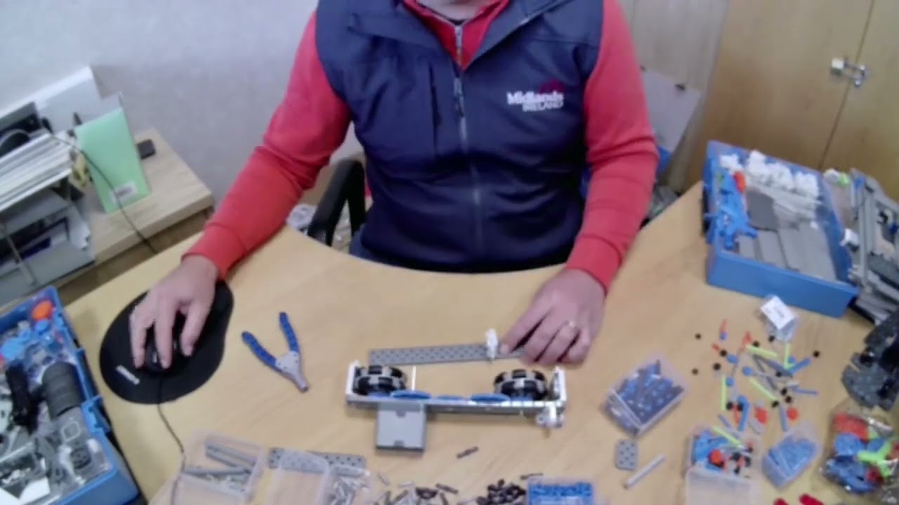Making the VEX IQ HeroBot 