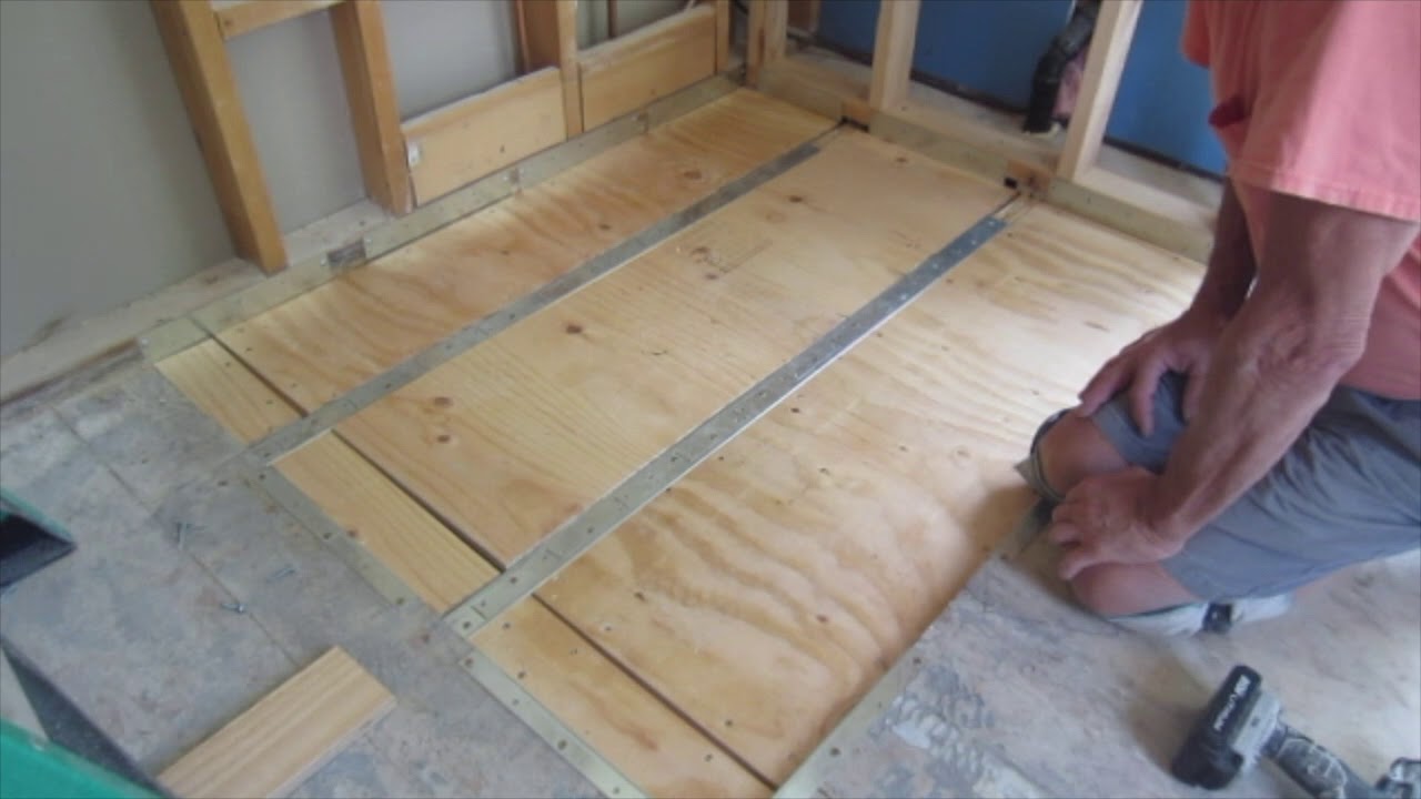 Curbless shower entry