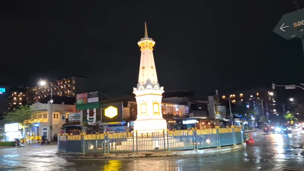 Tugu  yogyakarta setelah subuh  17/1/2026