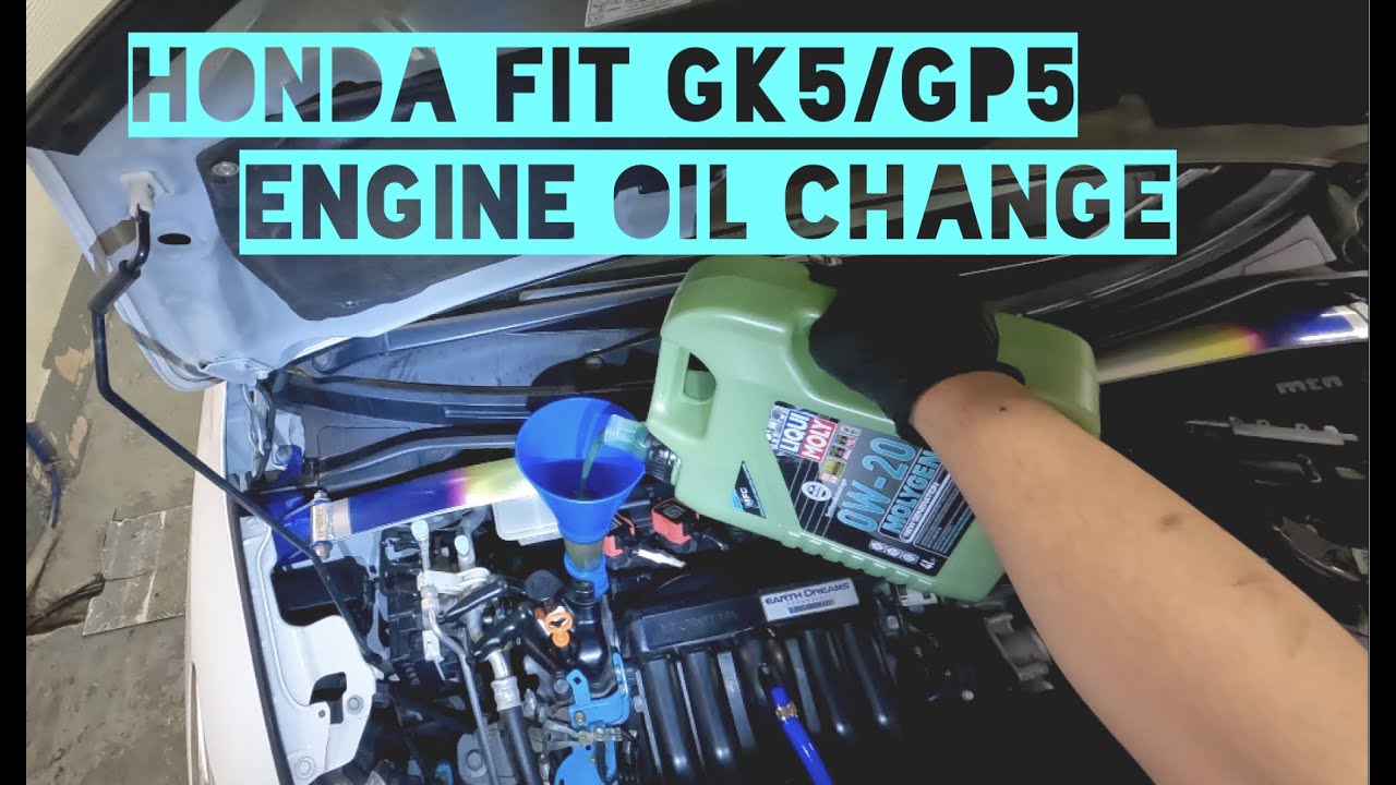 Honda Fit GK5/GP5 Engine Oil Change [POV]  本田飛度Fit仔日常保養換偈油 Hybrid 0w-20 for maintenance service