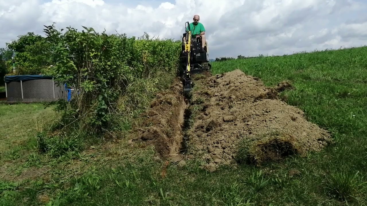 Práce s minibagrem
