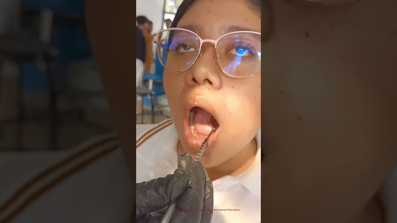 Exploración bucal con diagnostico, en descripción