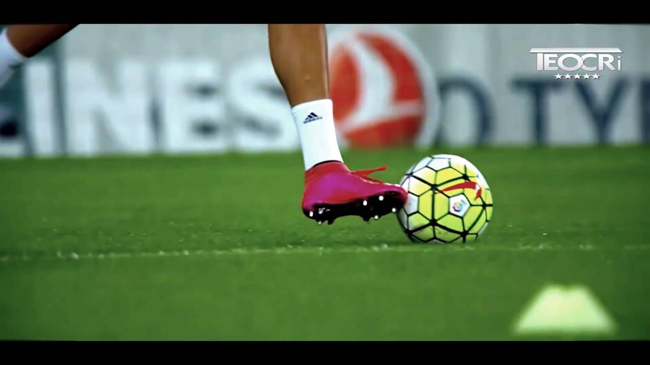 Cristiano Ronaldo - Unstoppable 2015/16 Skills & Goals |HD|