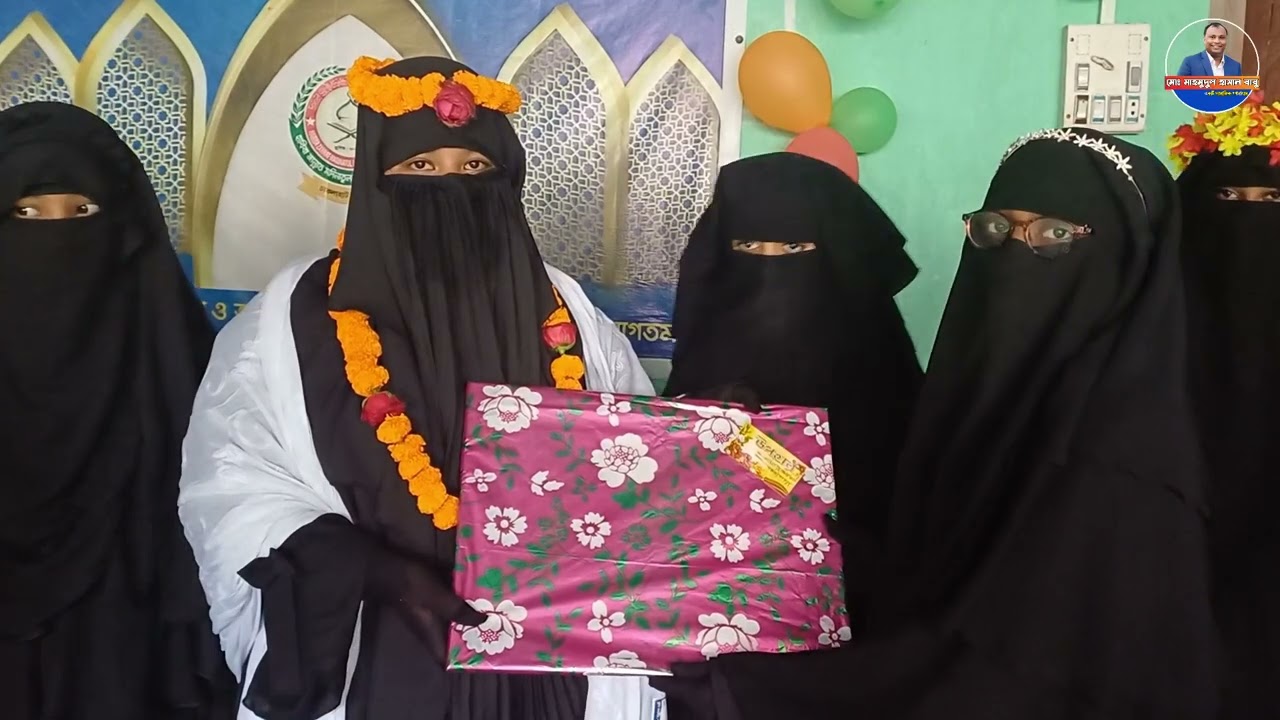 পঞ্চগড়ে এক বছরে কোরআনের হাফেজা এক ছাত্রীকে রাজকীয় বিদায়
