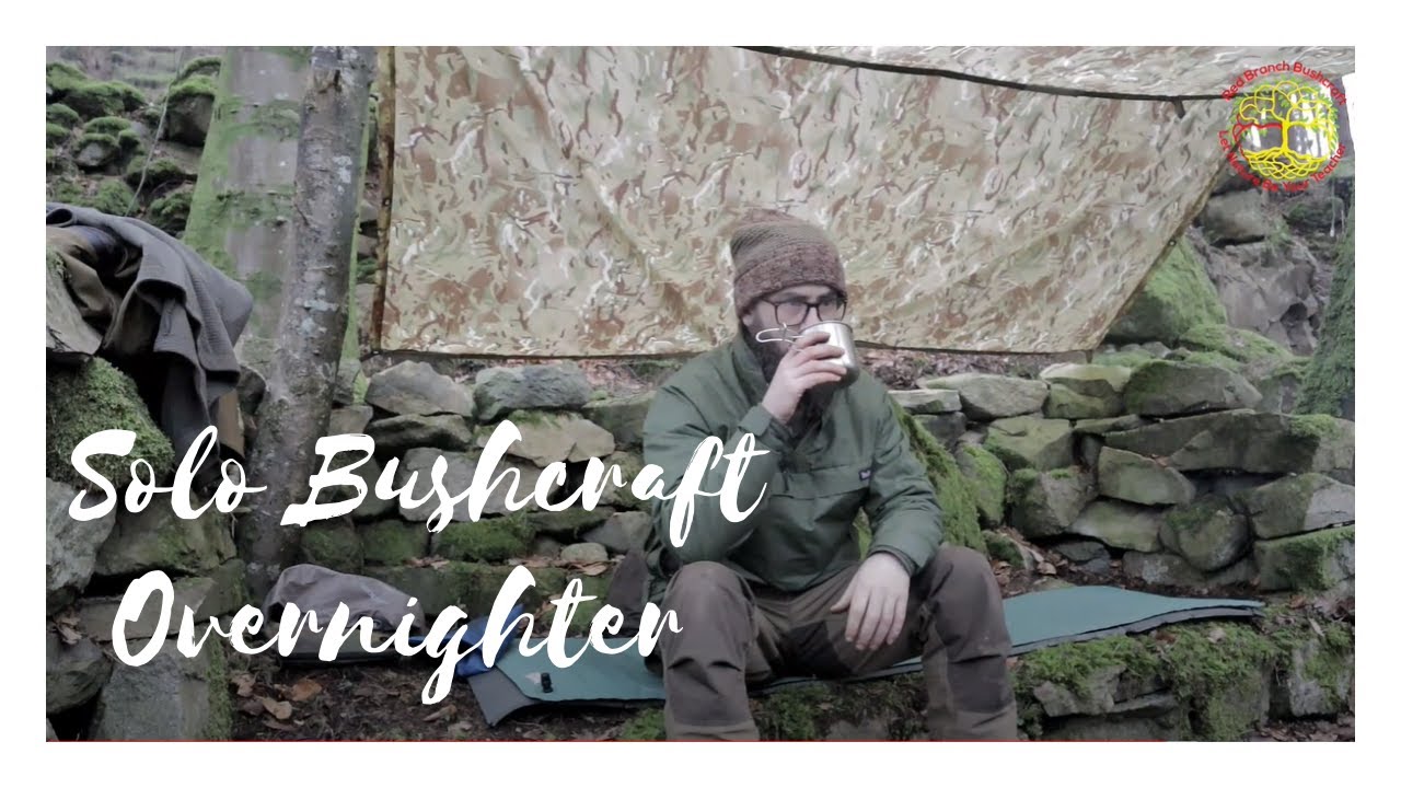 Solo Bushcraft Overnighter - Tarp Camping - Cooking  Steak on The Fire