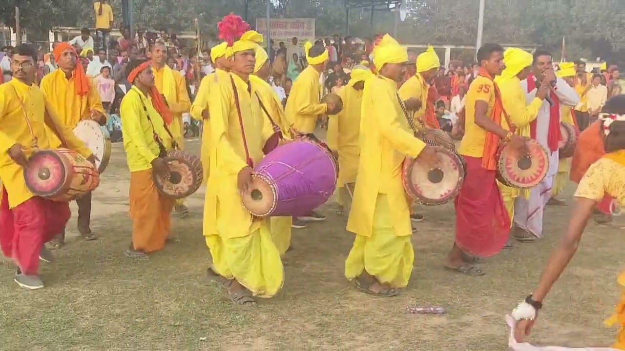 धरमपुर सेक्टर में करमा नृत्य प्रस्तुती बगड़ा करमा डांस ग्रुप B टीम 