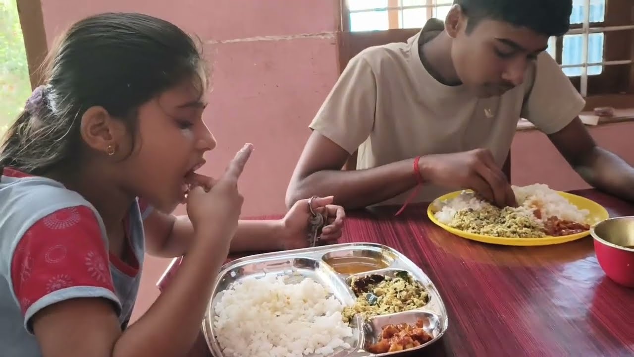 നെത്തോലി തോരനും 🥰രസവും 🥰ചോറും കൂട്ടി കഴിക്കാം വായോ