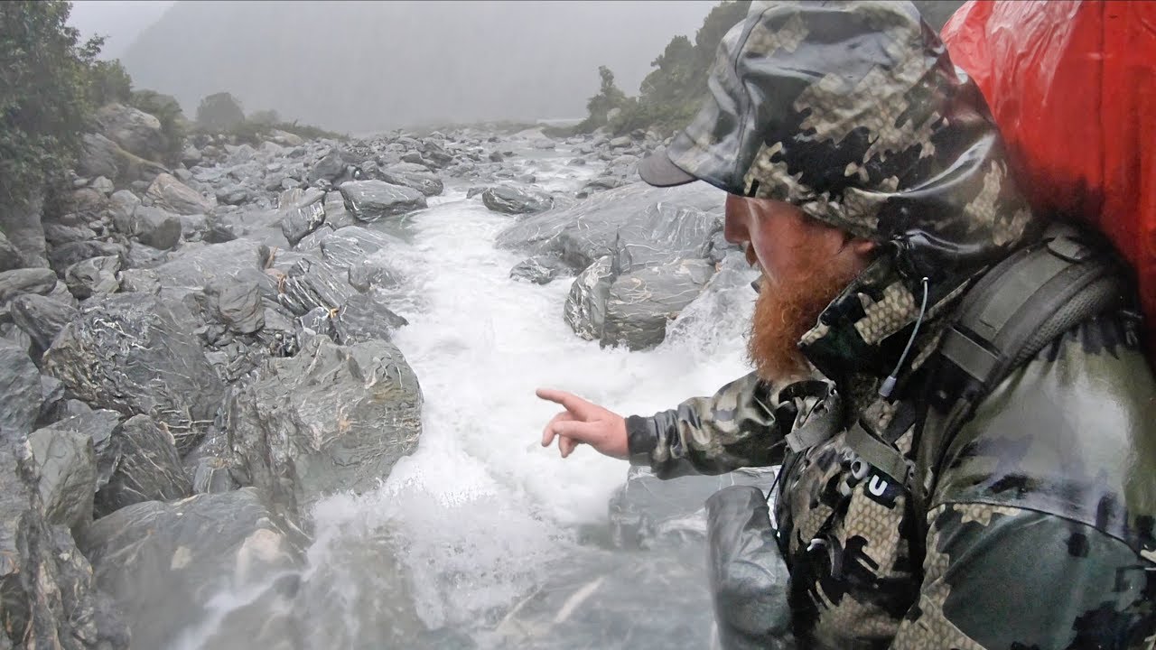 SURPRISE STORM during Mountain Goat Hunt! DANGEROUS SITUATION!