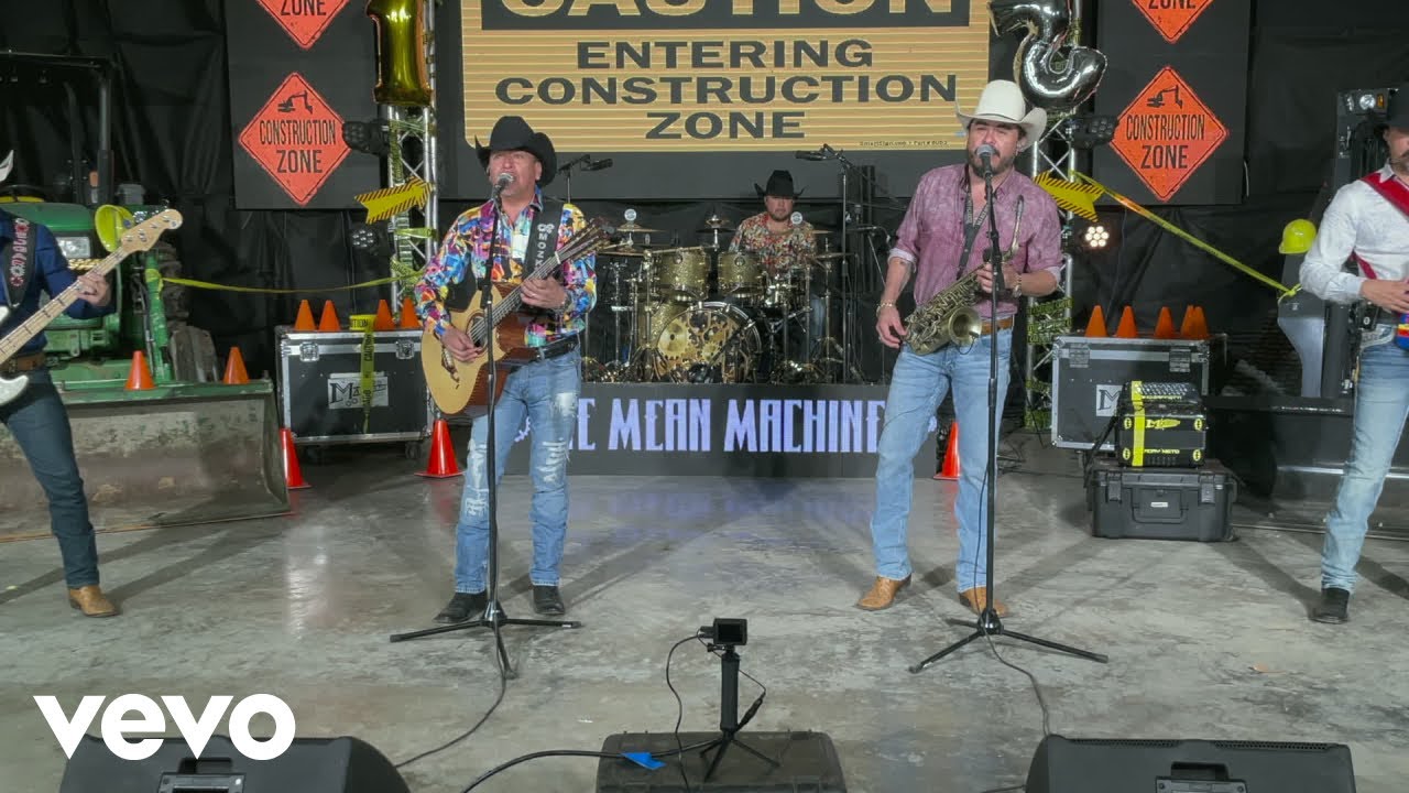 La Maquinaria Norteña - Amo (En Vivo)