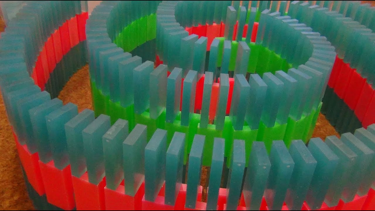 Domino Chaos 2.0 - 20,000 Dominoes