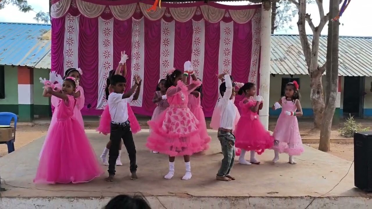 1st and 2nd Grade Children Dance