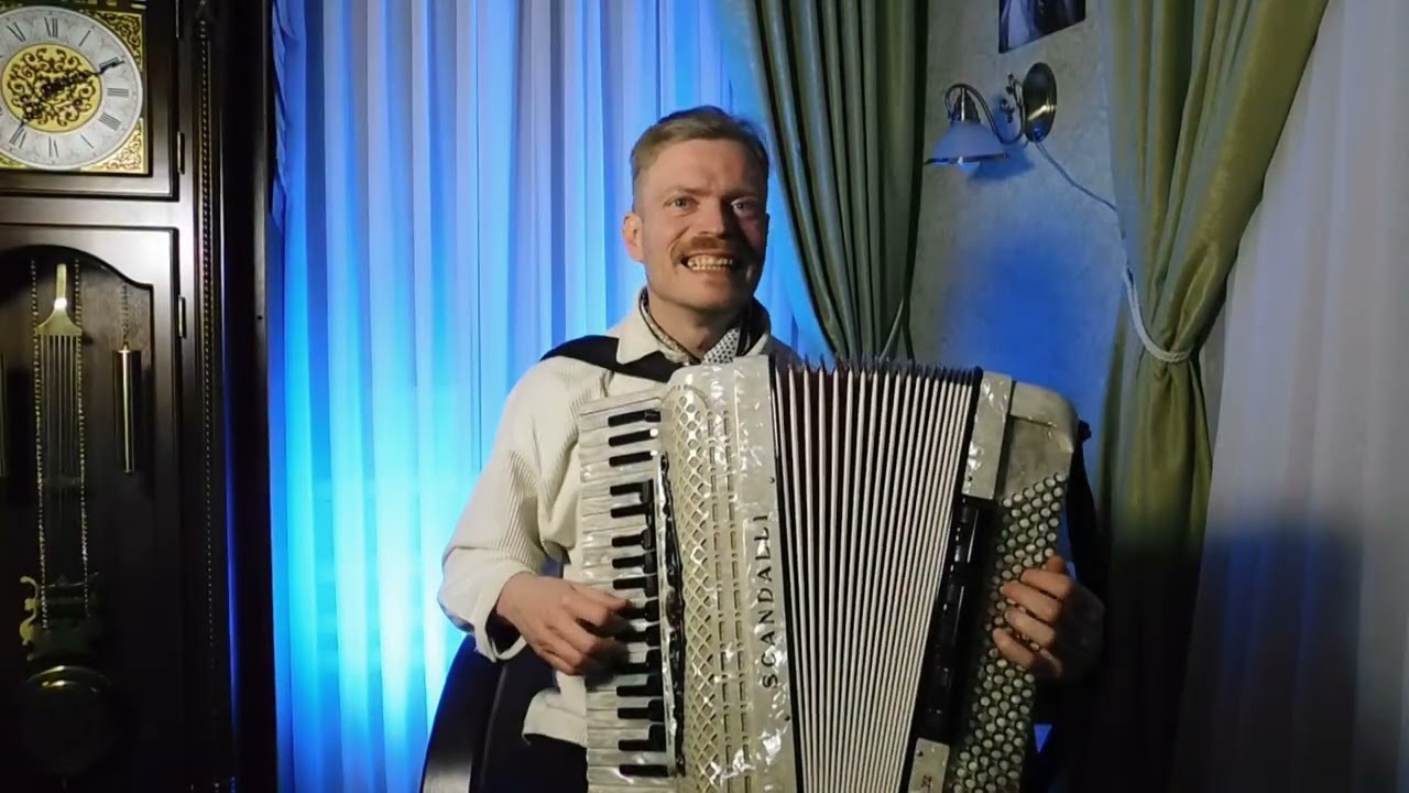 Челентано Сюзанна кавер Susanna 🪗 #аккордеоншпилер #italy #accordion #accordéoniste #youtubeshorts 