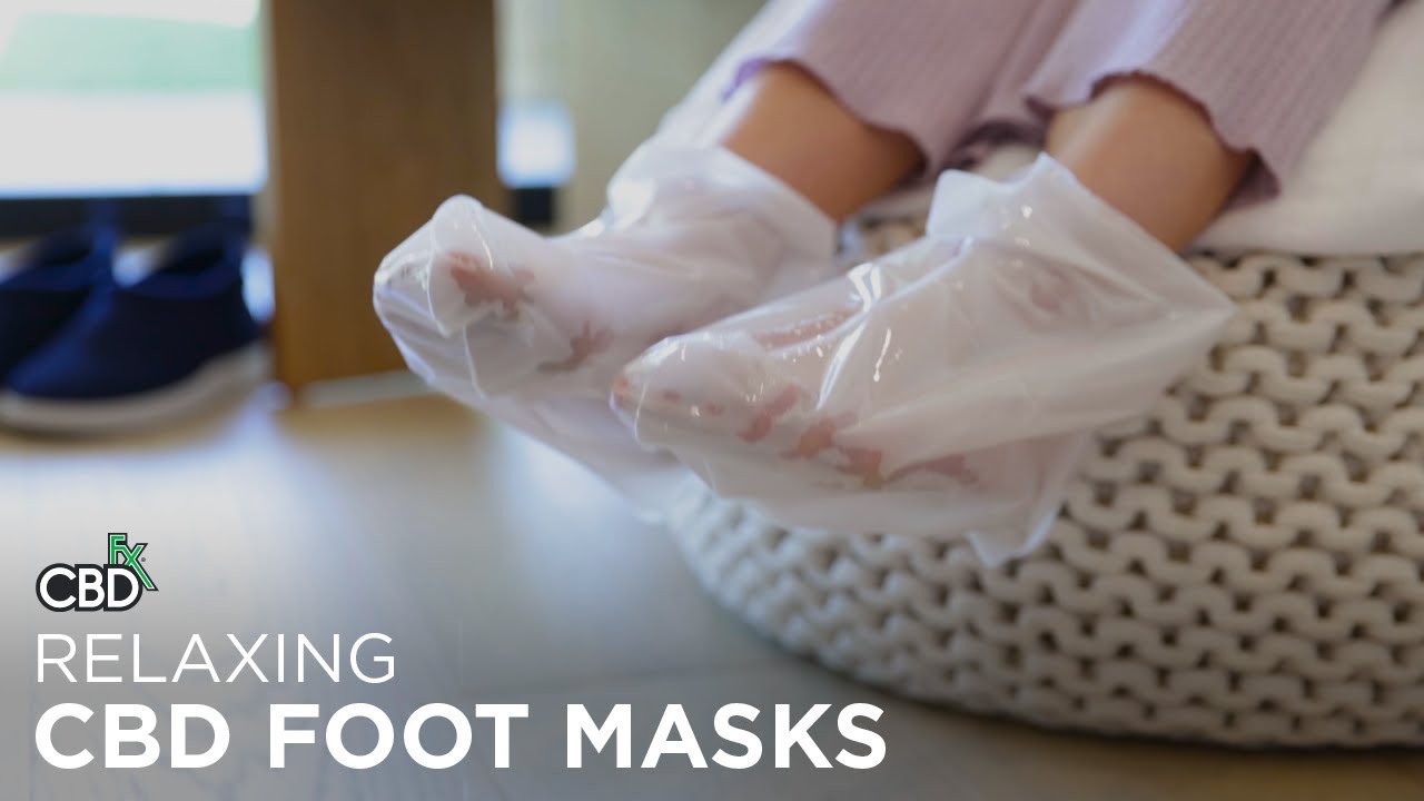 CBDfx CBD Foot Masks in Lavender and Peppermint