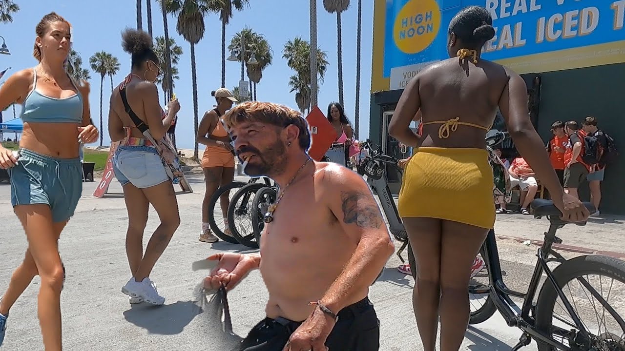 Venice Boardwalk Tour -  Summer Time People watching.