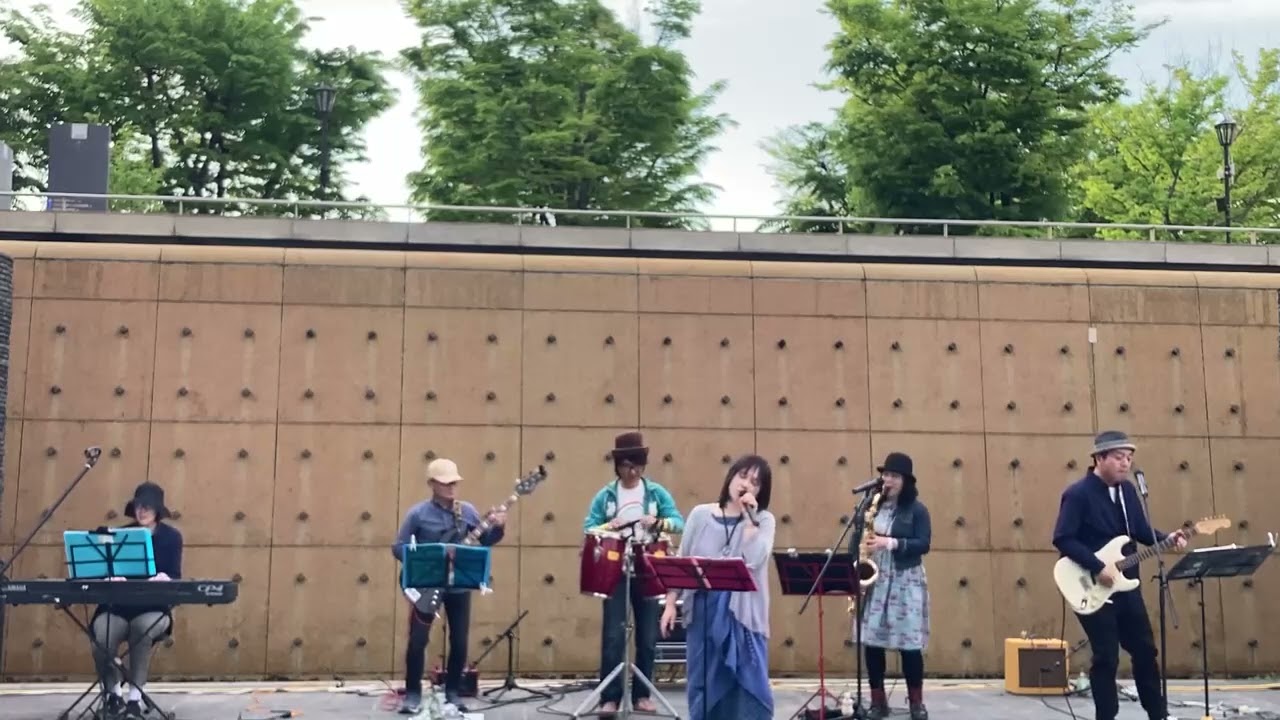 みずいろの雨 八神純子 カバー（プレミアムビールとうまいもの祭り 20250427）エレキギター、エレキベース、ジュニアコンガ、サックス、キーボード、歌