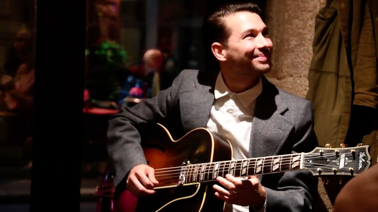 Give me a Kiss to Build a Dream On - Aurélie Tropez Trio (feat Nicolas Montier) Chez Cocotte