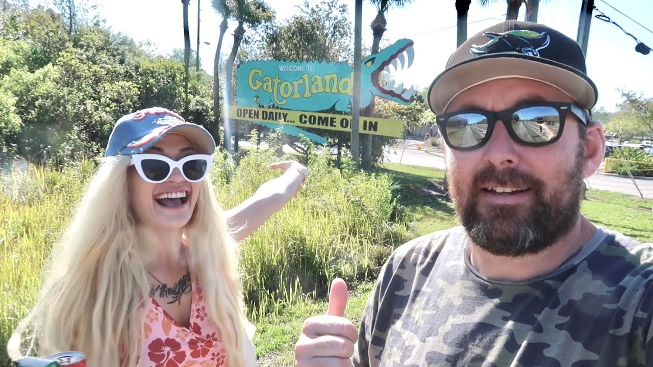 Gatorland Orlando во время весенних каникул 2022 года: аллигаторы на руках / прыгунки аллигаторов...