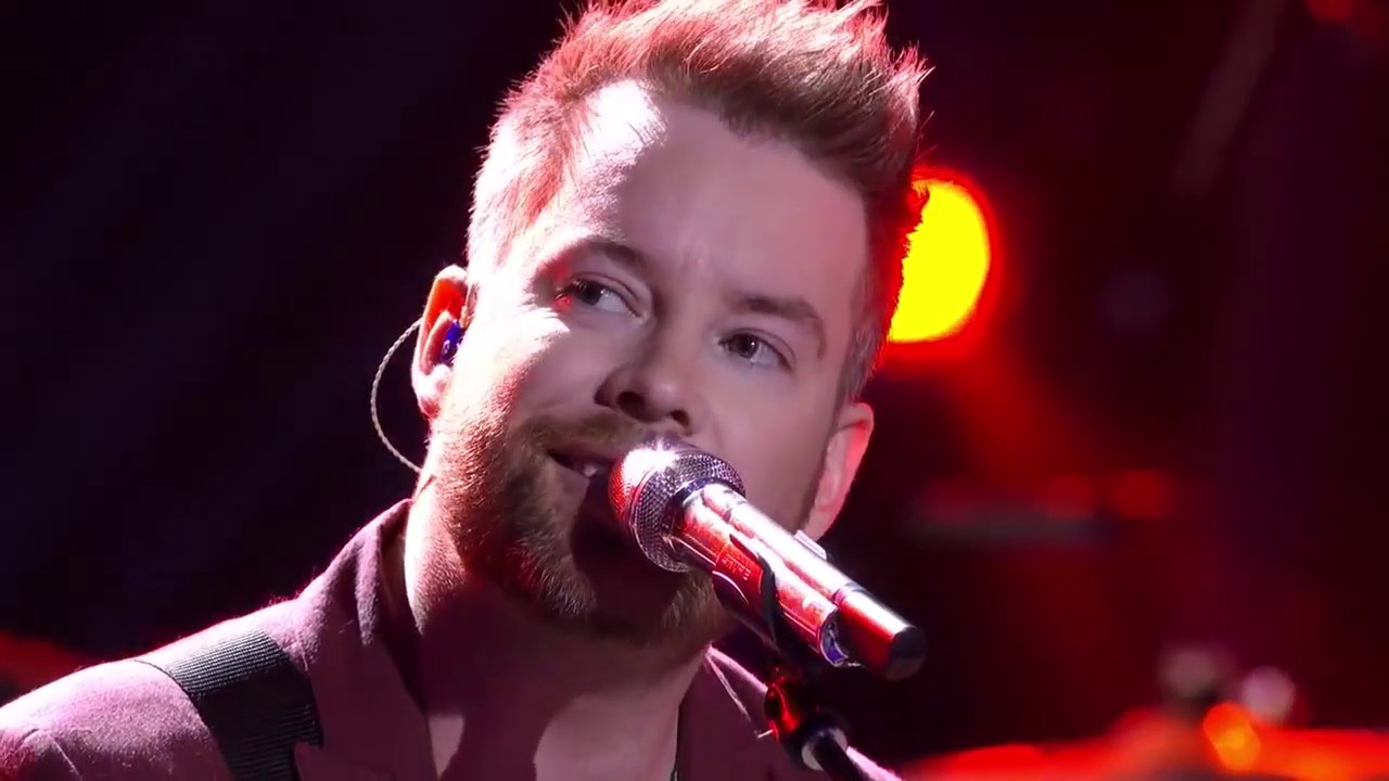 David Cook Performs Heartbeat