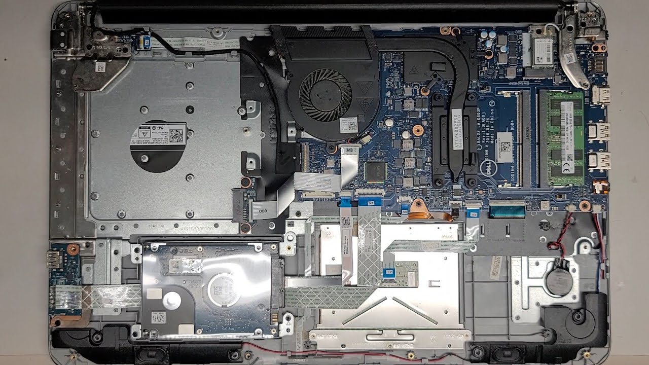DELL Inspiron 17 5765 Disassembly Quick Look Inside RAM SSD Hard Drive Optical Disk Drive etc.