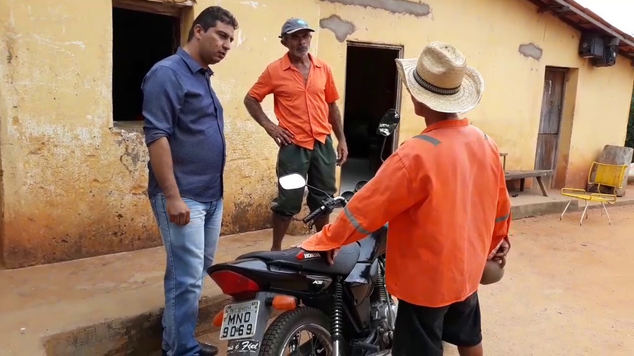 Seu Mané vende uma moto e pensa que se deu bem