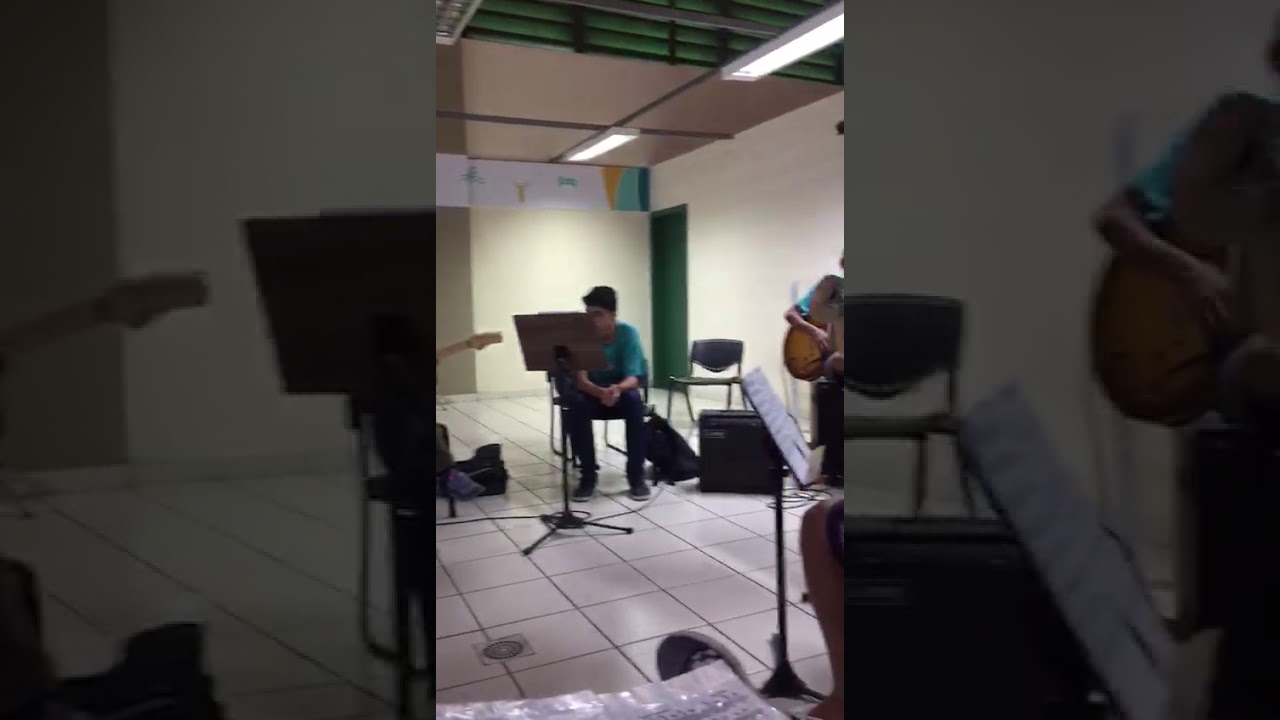 Um pouco de instrumenta&ccedil;&atilde;o. Passando som