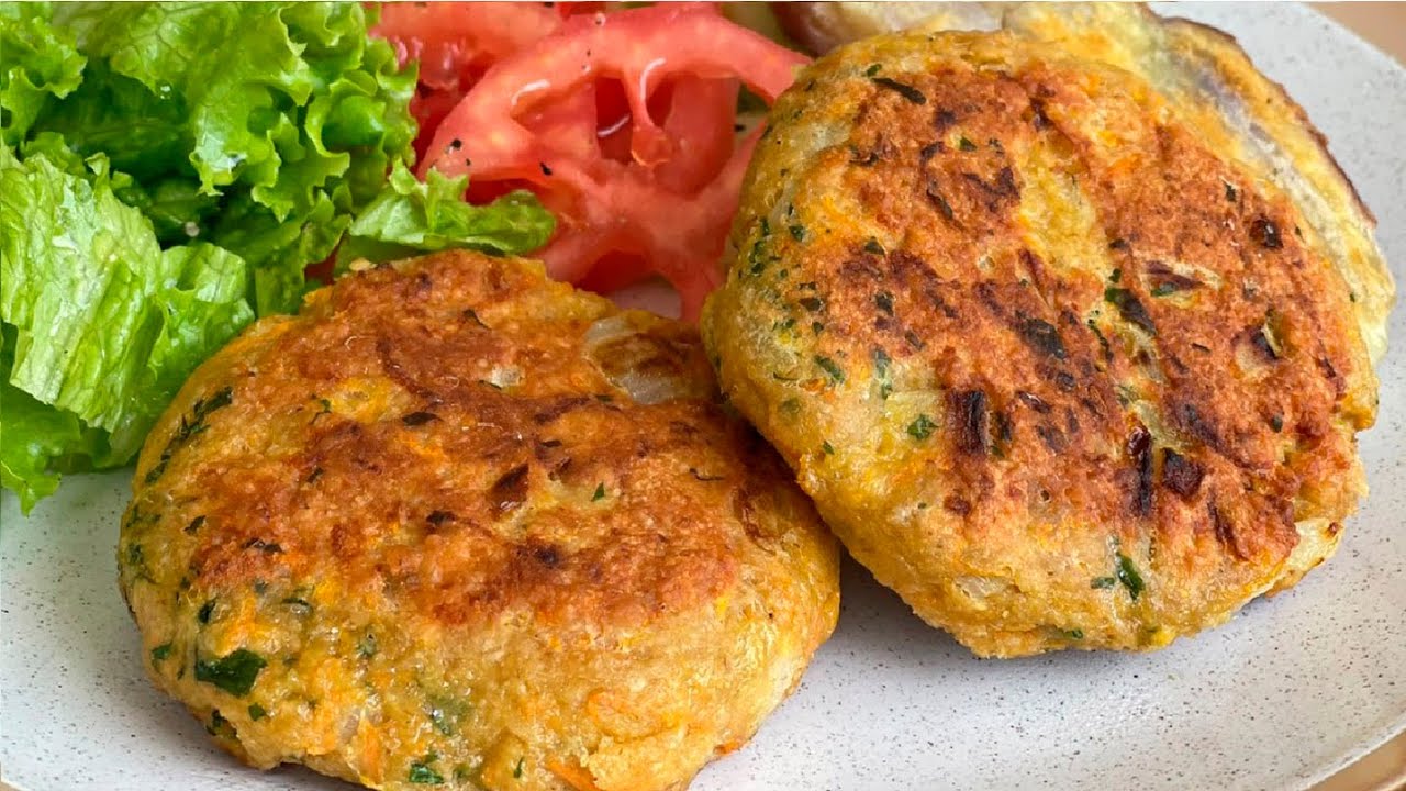 Deliciosas torrejitas de avena, zanahoria y atún